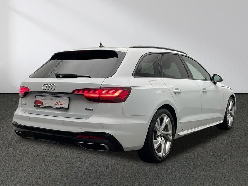 Gebraucht Audi A4 S-Line 265 PS (194 kW) 2022 Gletscherweiß metallic Kombi