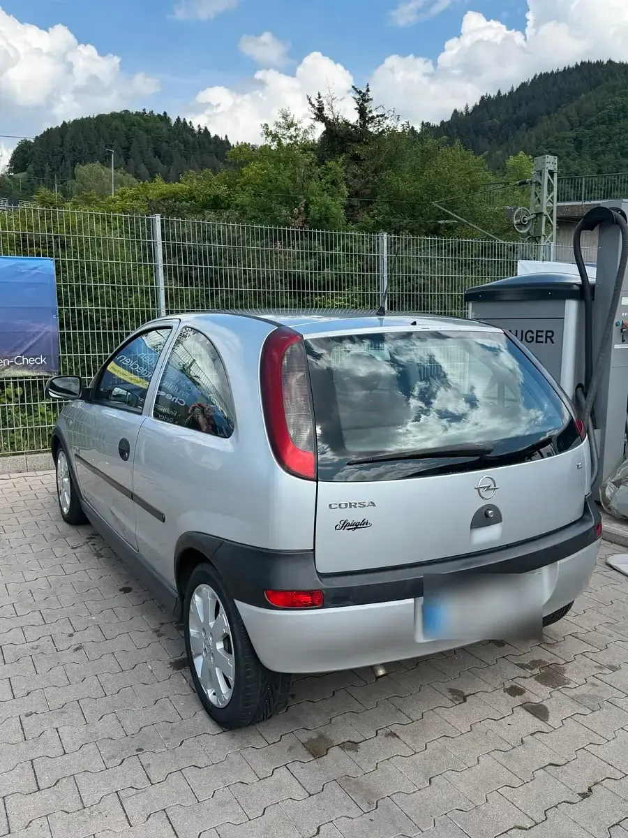 Gebraucht Opel Corsa 75 PS (55 kW) 2003 Silber Kleinwagen