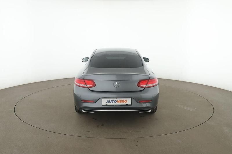 Gebraucht Mercedes C180 156 PS (114 kW) 2017 Grau Coupé