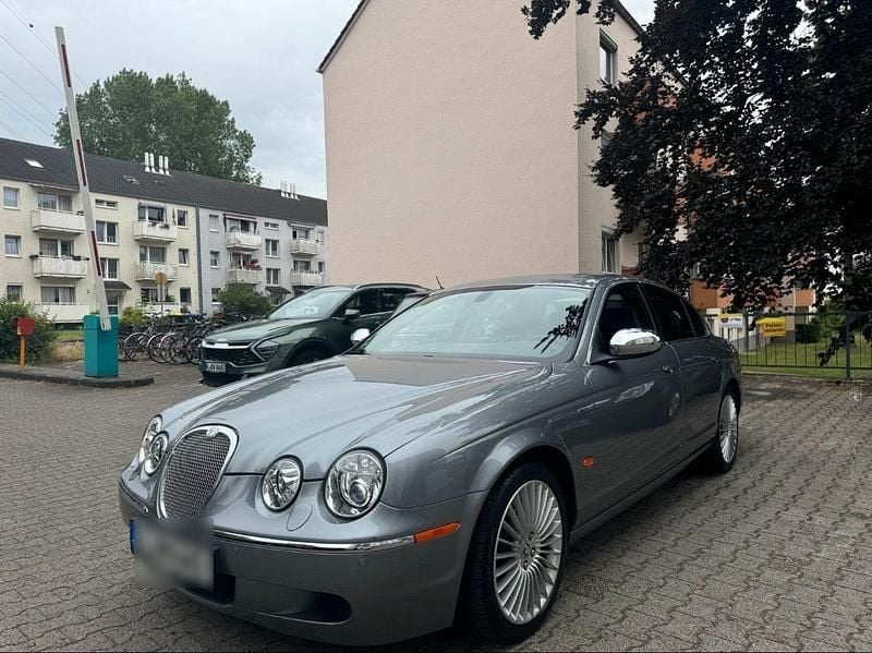 Grau Gebraucht 2007 Jaguar S-Type S Limousine | 5.180 € (Fairer Preis) - Bild 1/4