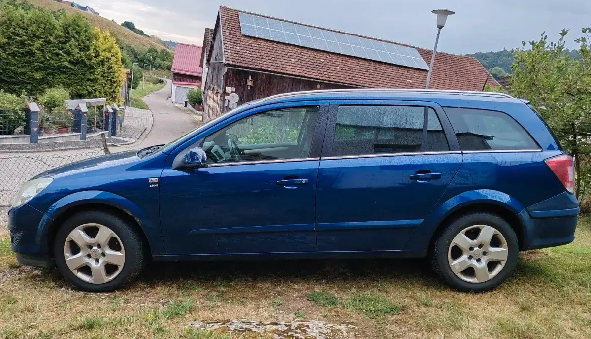 Gebraucht Opel Astra 125 PS (91 kW) 2007 Blau Kombi
