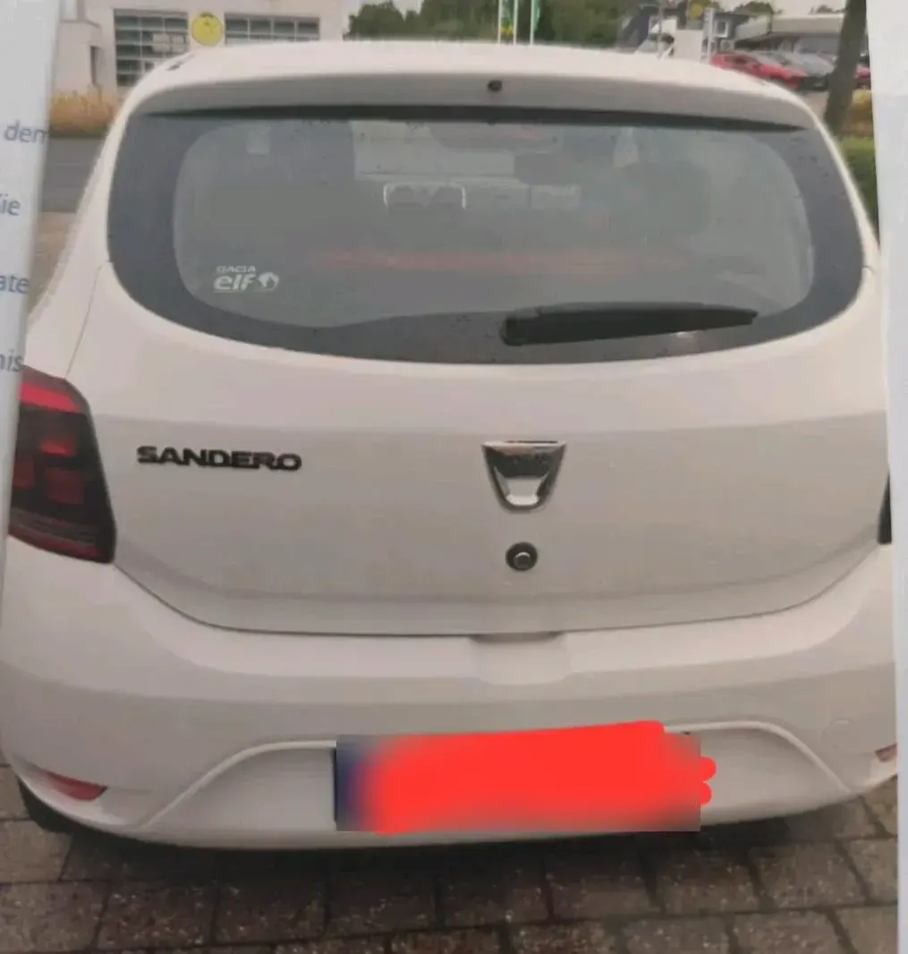 Gebraucht Dacia Sandero 73 PS (53 kW) 2017 Weiß Limousine