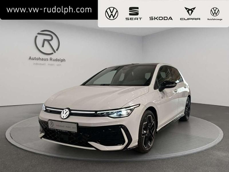 Pure white/schwarz Gebraucht 2024 VW Golf VIII Style Limousine | 29.439 € (Etwas zu teuer) - Bild 1/4