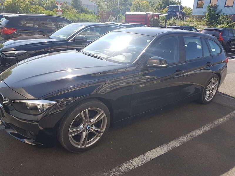 Gebraucht BMW 316 136 PS (100 kW) 2013 Schwarz Kombi