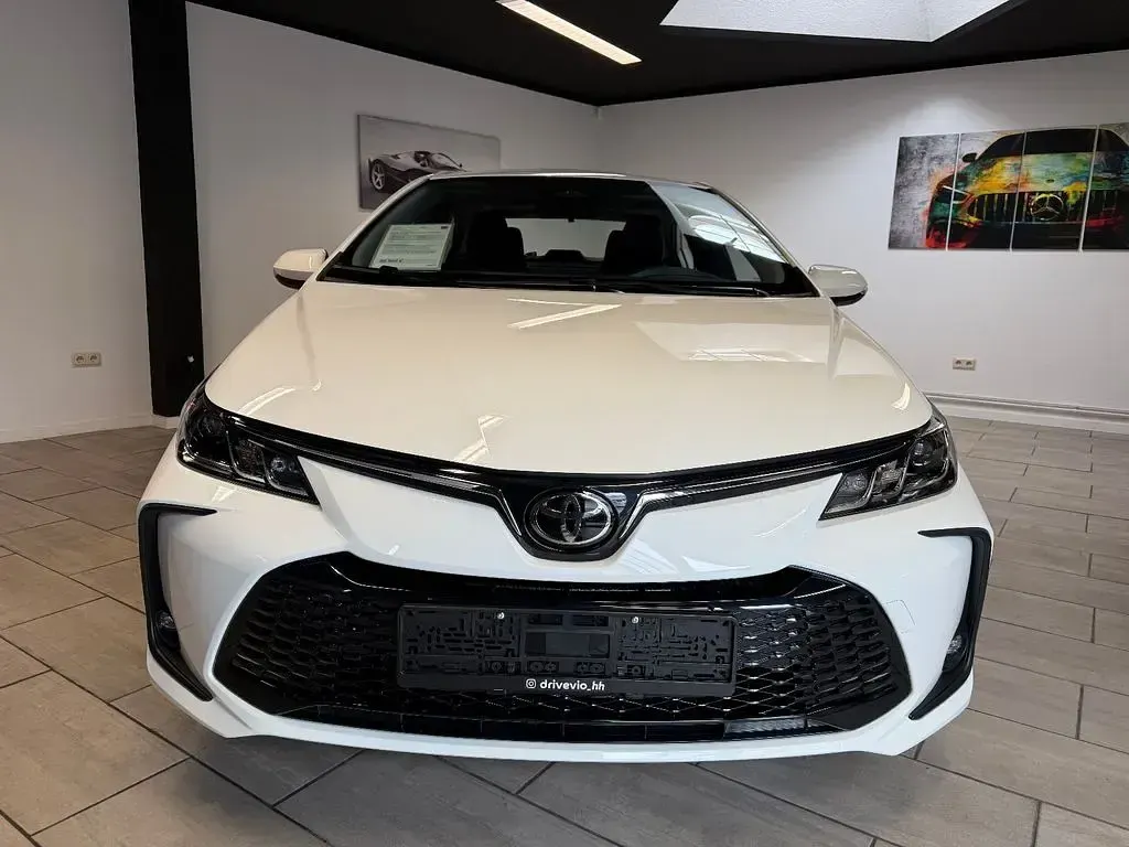 Neu Toyota Corolla Comfort 98 PS (72 kW) 2025 Weiß Limousine