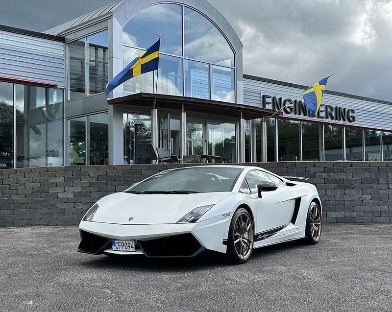 Weiß Gebraucht 2010 Lamborghini Gallardo Coupé | 172.500 € (Fairer Preis) - Bild 1/4