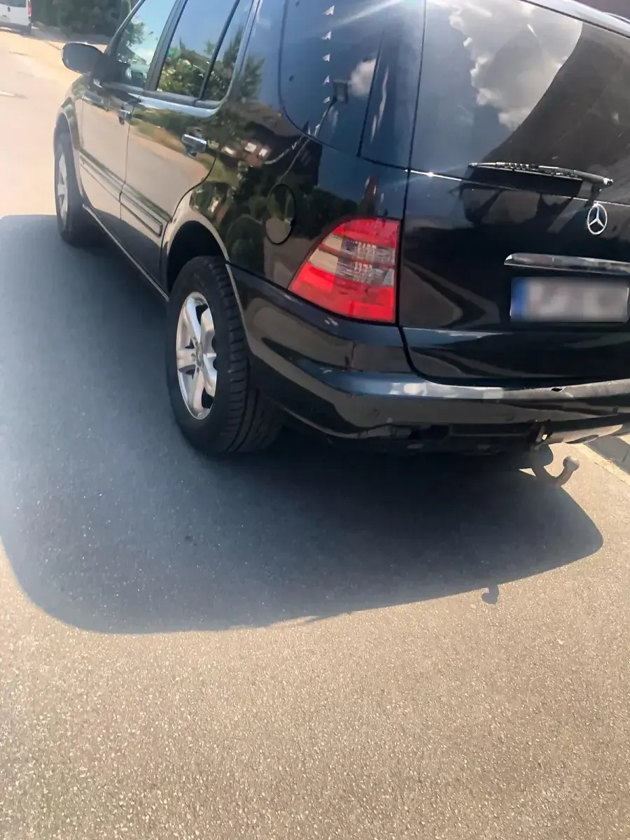 Gebraucht Mercedes ML270 Edition 163 PS (119 kW) 2005 Schwarz SUV