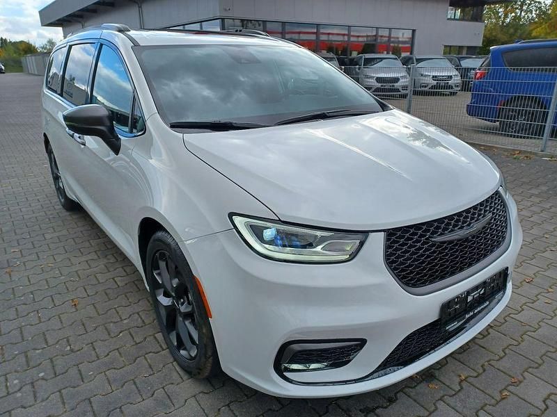Gebraucht Chrysler Pacifica 291 PS (214 kW) 2024 Weiß SUV