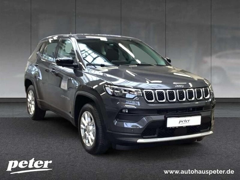 Gebraucht Jeep Compass Altitude 129 PS (94 kW) 2024 Graphite grey SUV