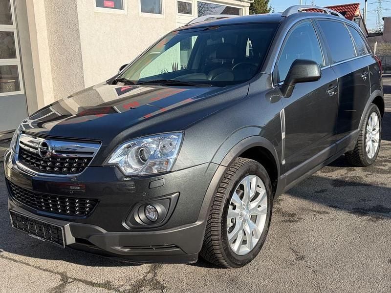 Grau Gebraucht 2017 Opel Antara Design Edition SUV | 9.390 € (Guter Preis) - Bild 1/4