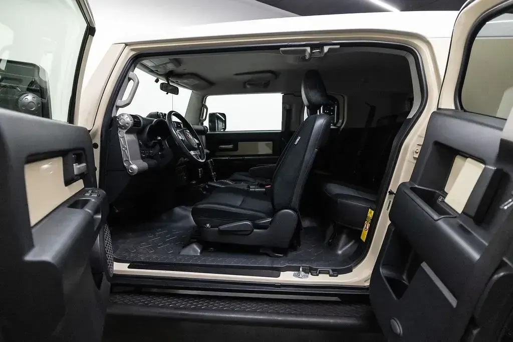 Gebraucht Toyota FJ Cruiser 243 PS (178 kW) 2008 Beige SUV