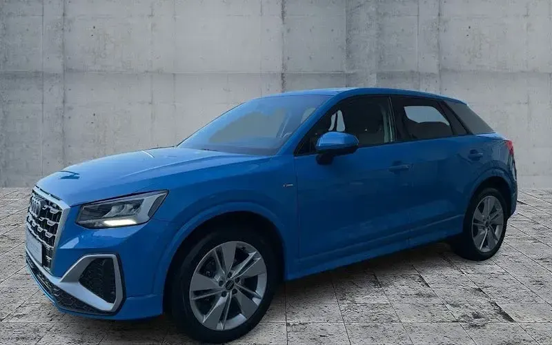 Gebraucht Audi Q2 S-Line 150 PS (110 kW) 2022 Blau SUV