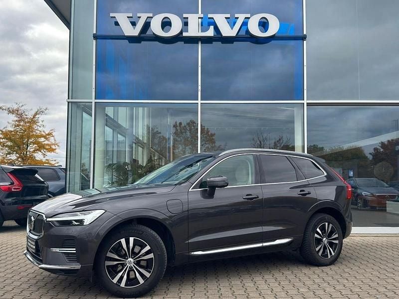 731 platinum grey metallic Gebraucht 2022 Volvo XC60 Core SUV | 36.400 € (Superpreis) - Bild 1/4