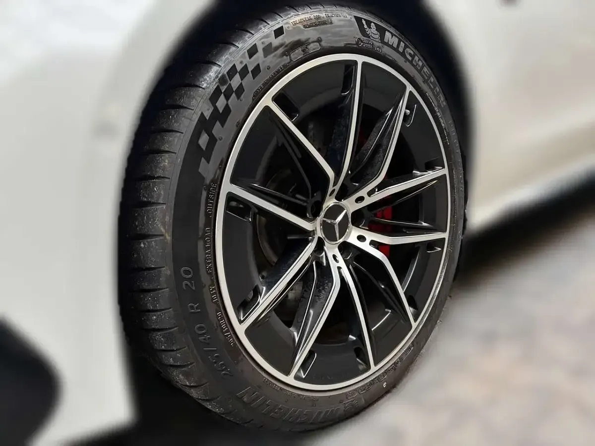 Second-hand Mercedes E53 AMG AMG 449 CP (330 kW) 2024 Alb Berlinǎ