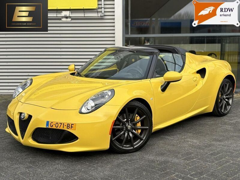 Gelb Gebraucht 2016 Alfa Romeo 4C Spider Cabrio | 92.950 € - Bild 1/4