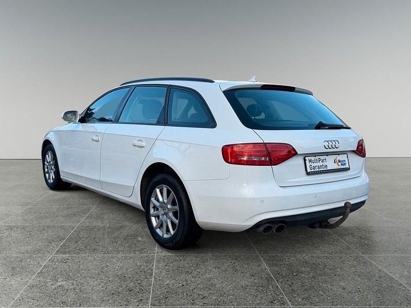 Gebraucht Audi A4 Attraction 150 PS (110 kW) 2014 Weiß Kombi
