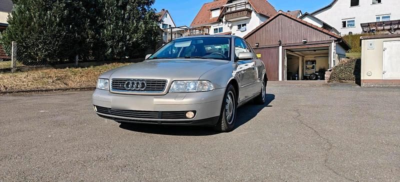 Gebraucht Audi A4 101 PS (74 kW) 2000 Beige Limousine