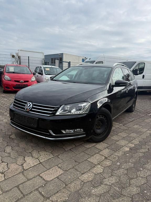 Gebraucht VW Passat 140 PS (102 kW) 2015 Schwarz Limousine