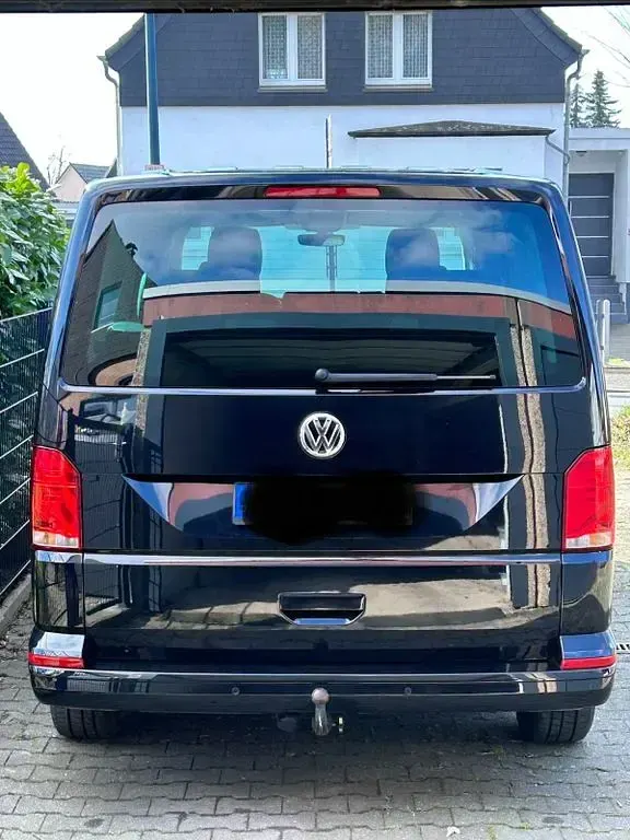 Gebraucht VW Multivan Comfortline 150 PS (110 kW) 2021 Schwarz Van / Kleinbus