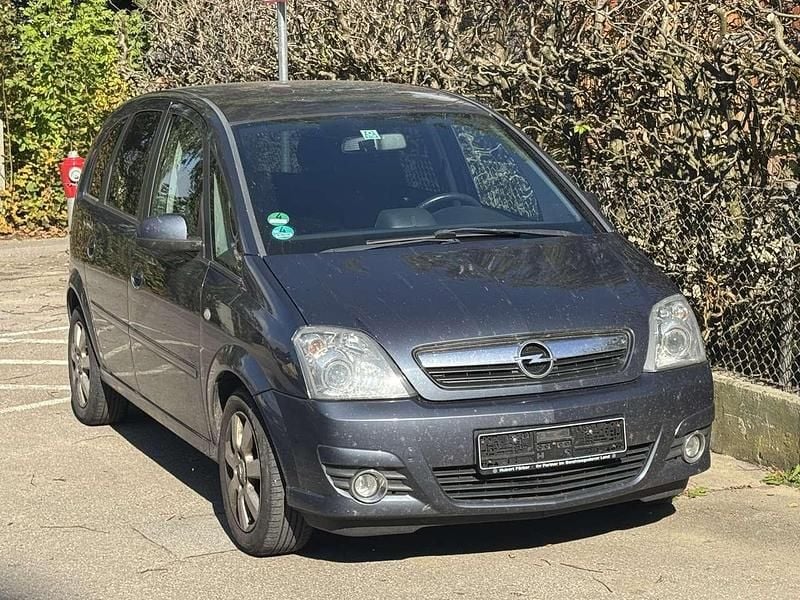 Blau Gebraucht 2010 Opel Meriva Innovation Van / Kleinbus | 1.999 € (Guter Preis) - Bild 1/4