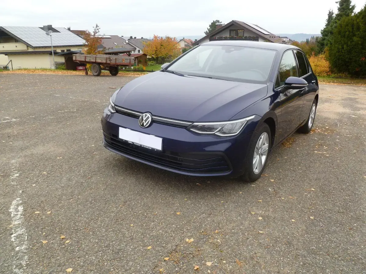 Brugt VW Golf VIII 110 HK (80 kW) 2020 Blå Sedan