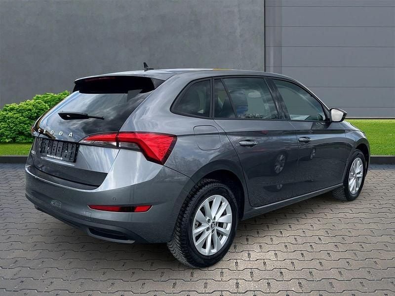 Używany Skoda Scala Selection 95 KM (69 kW) 2023 Szary Hatchback