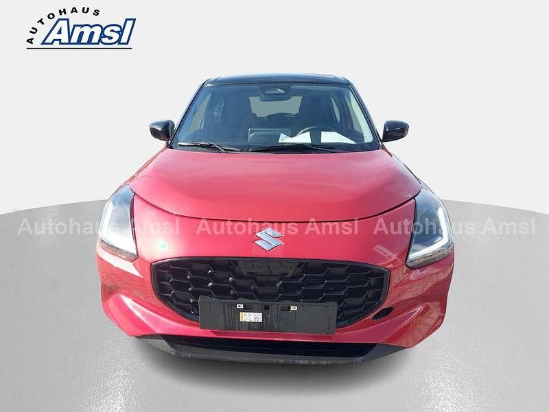 Neu Suzuki Swift Comfort 83 PS (61 kW) 2025 Rot Limousine