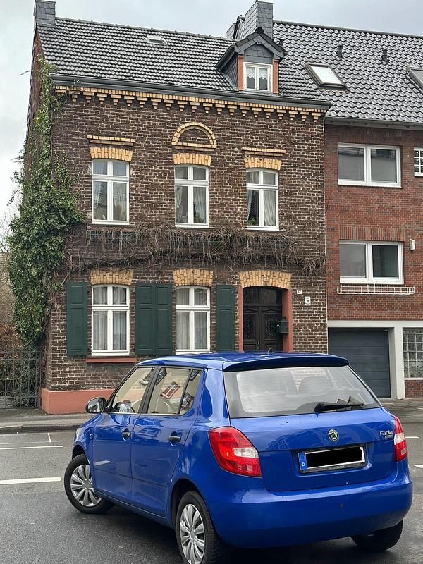 Gebraucht Skoda Fabia Cool Edition 60 PS (44 kW) 2010 Blau Limousine