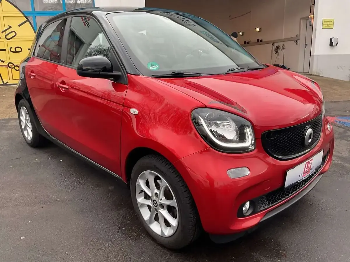 Używany Smart ForFour Passion 147 KM (108 kW) 2016 Czarny Hatchback