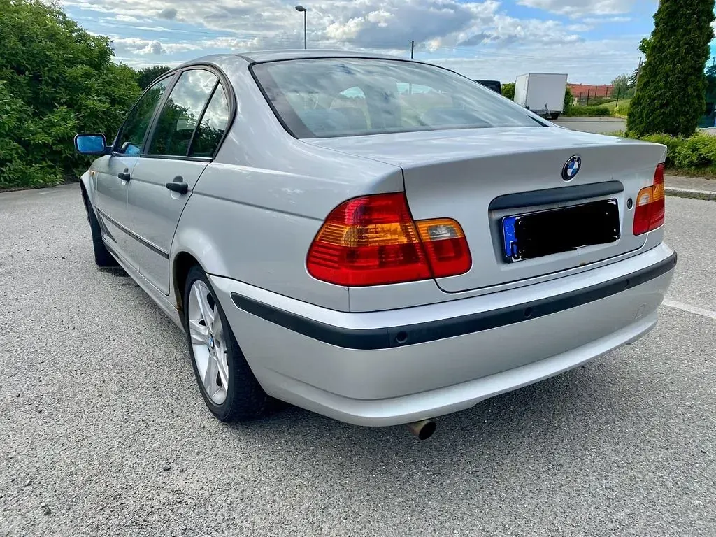 Gebraucht BMW 318 143 PS (105 kW) 2003 Silber Limousine