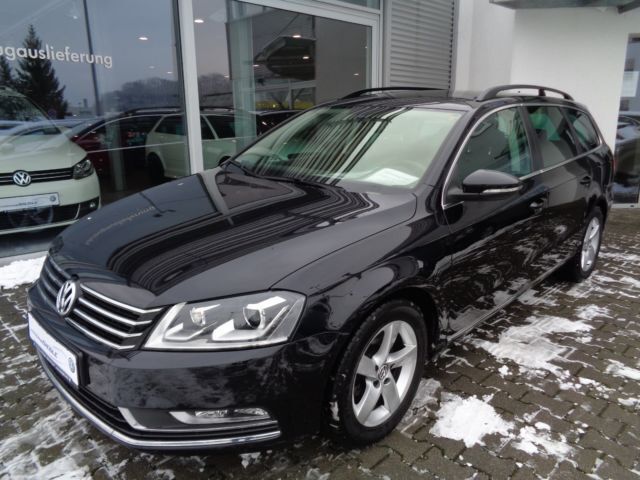Gebraucht VW Passat Comfortline 160 PS (117 kW) 2012 Schwarz metallic Kombi