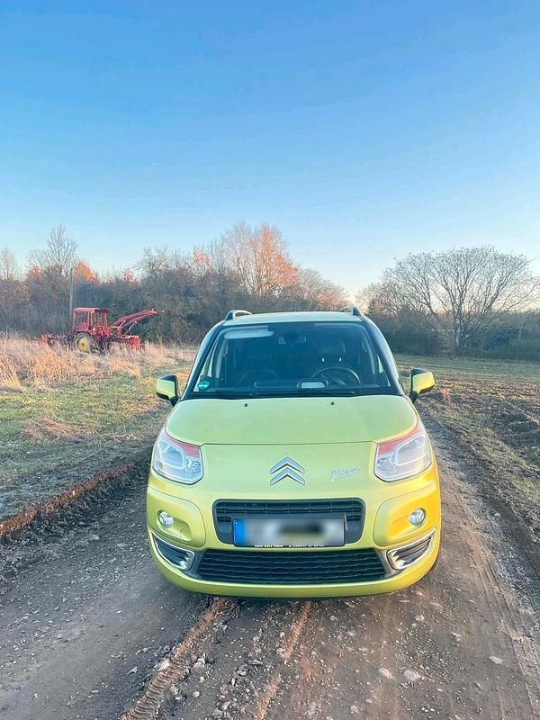 Gebraucht Citroën C3 Picasso 95 PS (69 kW) 2010 Gelb Van / Kleinbus