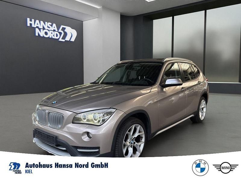 Silber (metallic) Gebraucht 2015 BMW X1 xLine SUV | 10.333 € (Superpreis) - Bild 1/4