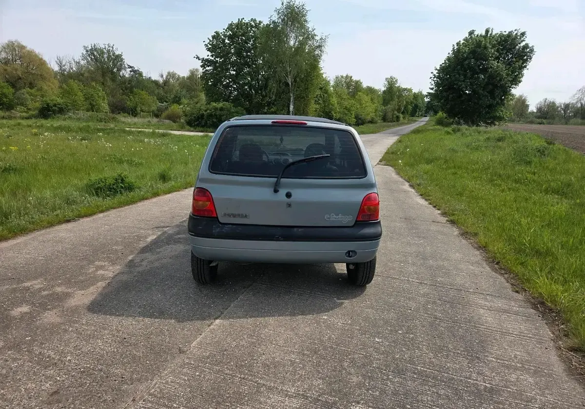 Używany Renault Twingo 59 KM (43 kW) 2002 Niebieski Hatchback