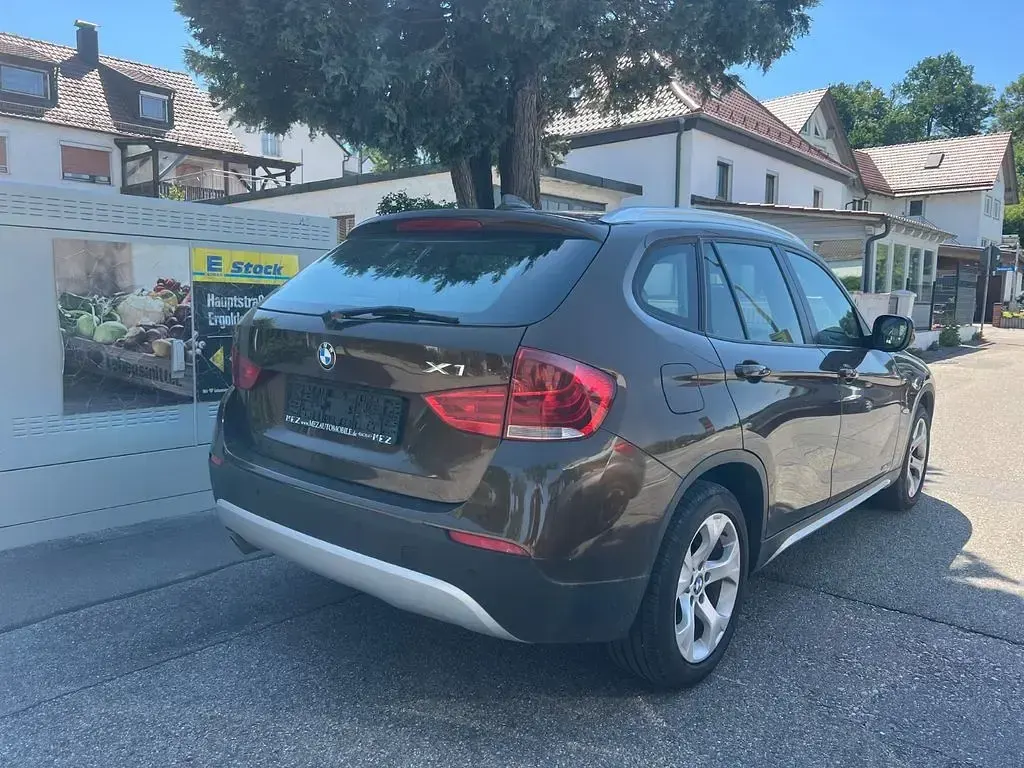 Gebraucht BMW X1 xLine 177 PS (130 kW) 2011 Braun SUV