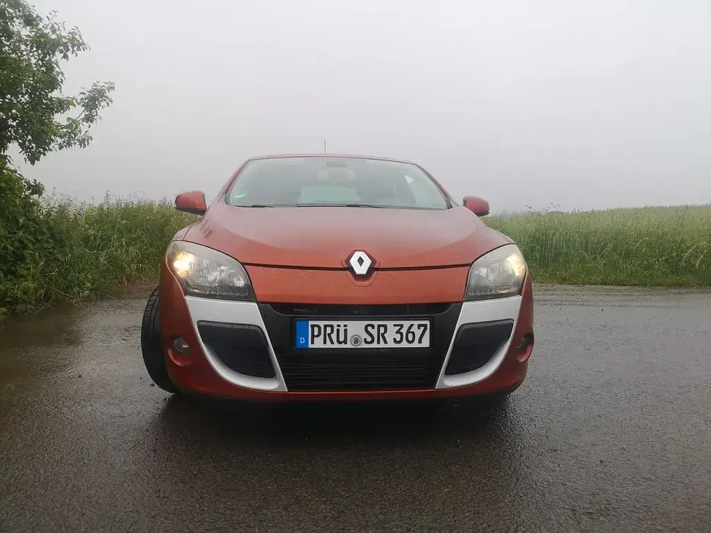 Gebraucht Renault Mégane Coupé GT 179 PS (131 kW) 2010 Orange Coupé