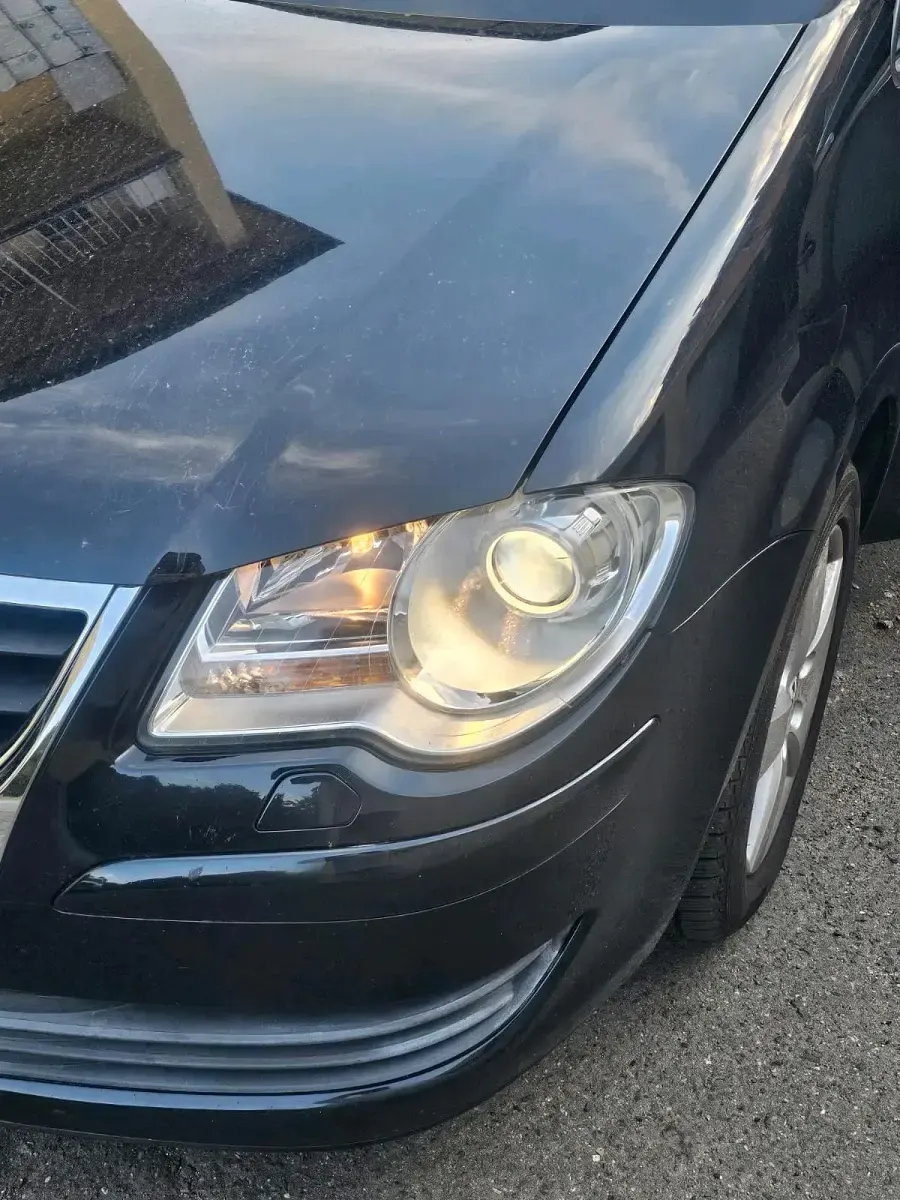Gebraucht VW Touran Trendline 150 PS (110 kW) 2009 Schwarz Van / Kleinbus