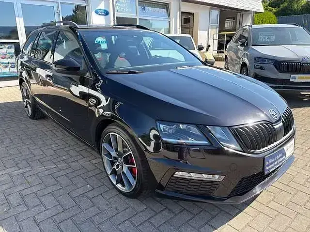 Gebraucht Skoda Octavia RS 184 PS (135 kW) 2019 Schwarzmagic perleffekt Kombi