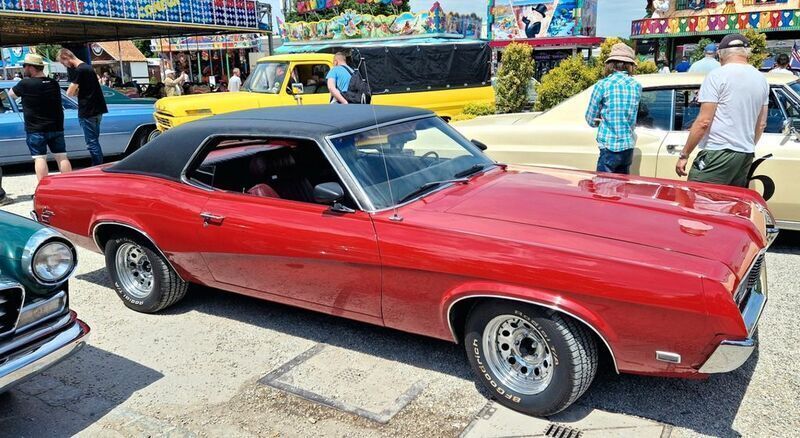 Rot Gebraucht 1969 Ford Mercury Cougar Coupé | 21.900 € - Bild 1/4