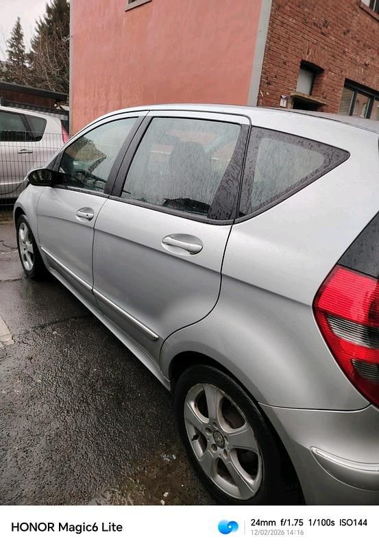 Gebraucht Mercedes A180 110 PS (80 kW) 2008 Silber Kleinwagen