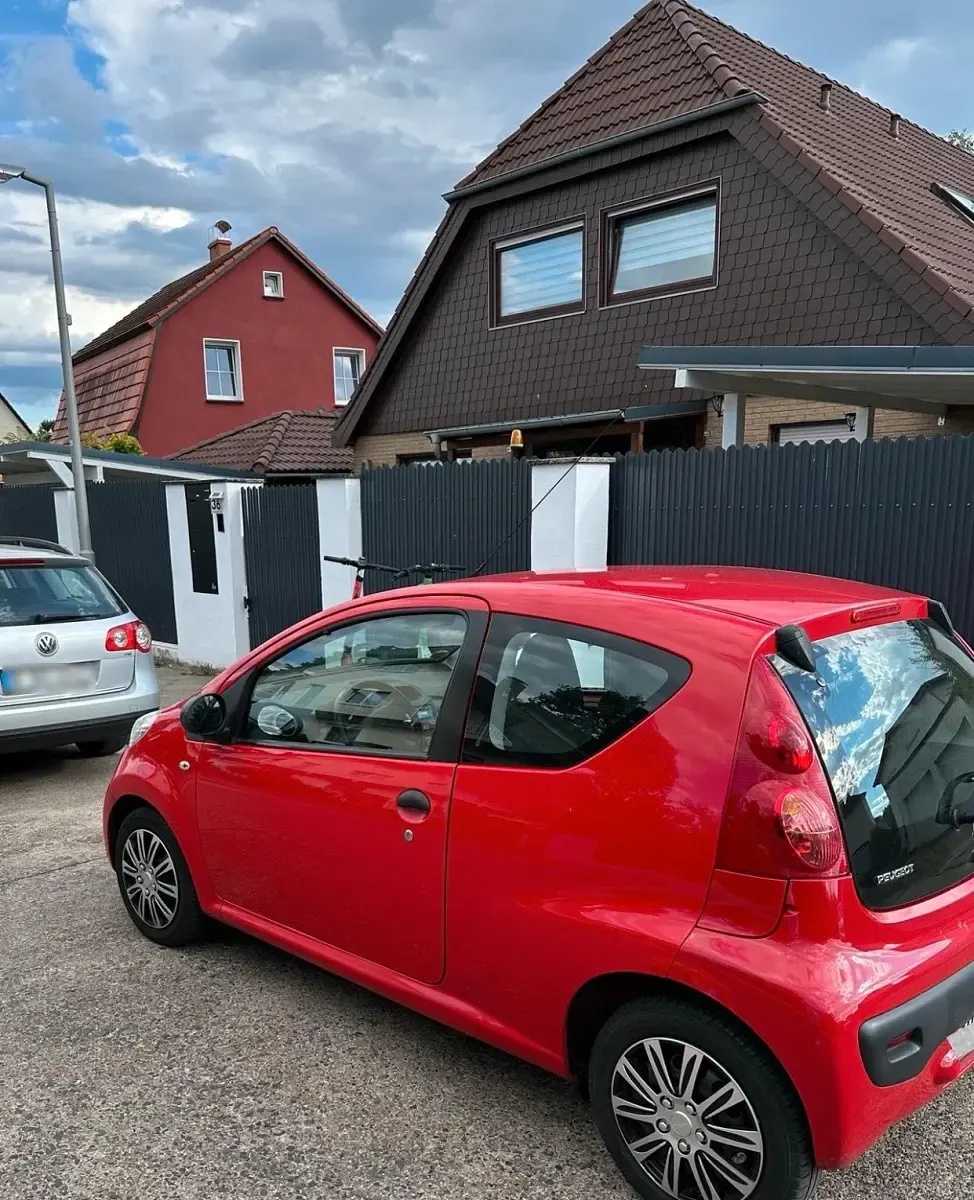 Gebraucht Peugeot 107 60 PS (44 kW) 2007 Rot Kleinwagen
