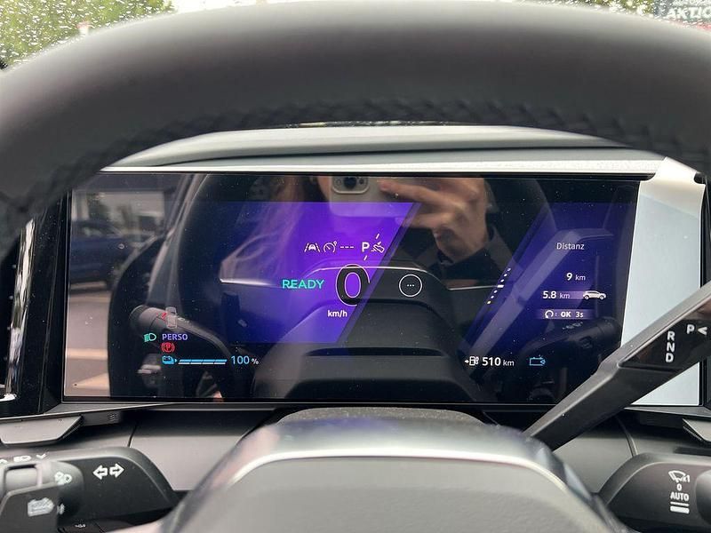 Gebraucht Renault Scenic E-Tech Techno 55 kW (75 PS) 2024 Blackpearl schwarz SUV