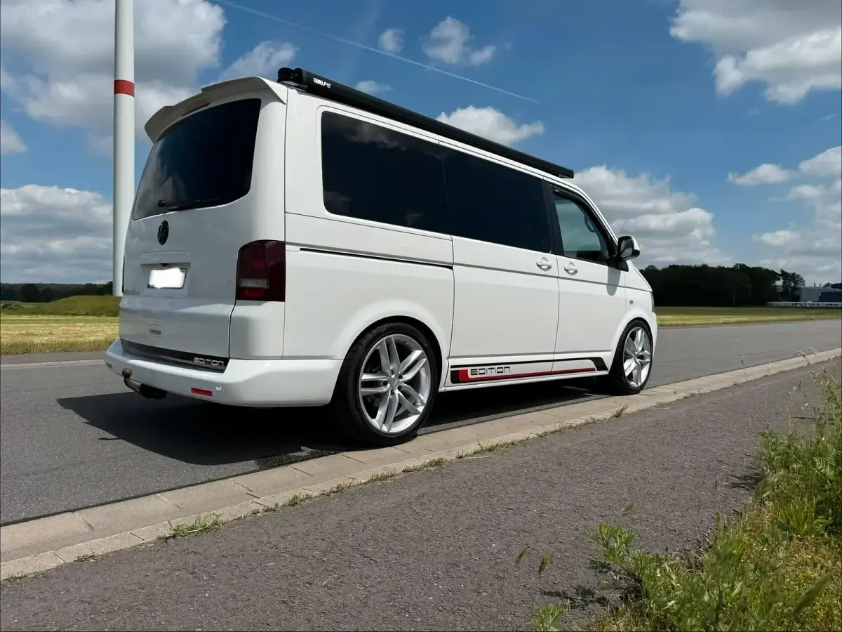Gebraucht VW Multivan Highline 180 PS (132 kW) 2010 Weiß Van / Kleinbus