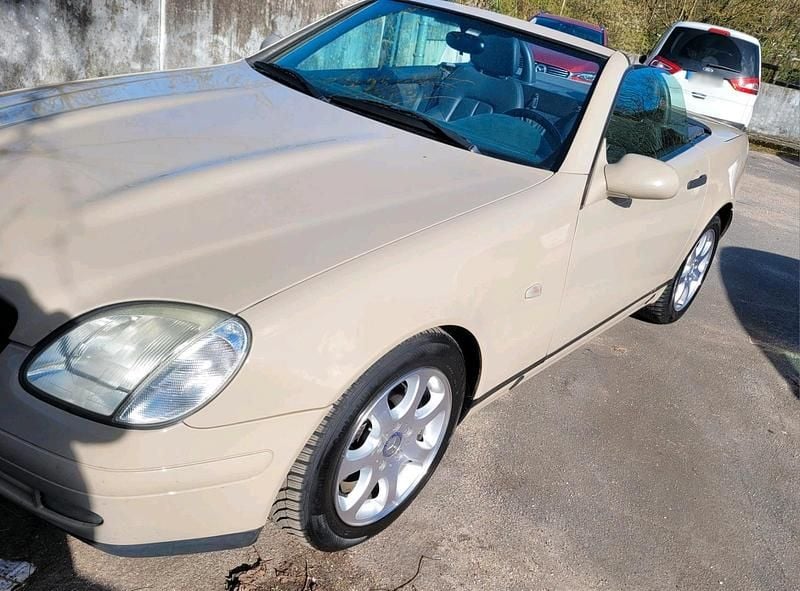 Gebraucht Mercedes SLK230 193 PS (141 kW) 2000 Andere farben Cabrio