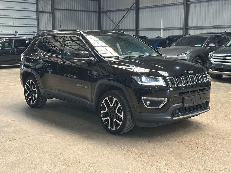 Gebraucht Jeep Compass Limited 170 PS (125 kW) 2018 Schwarz SUV