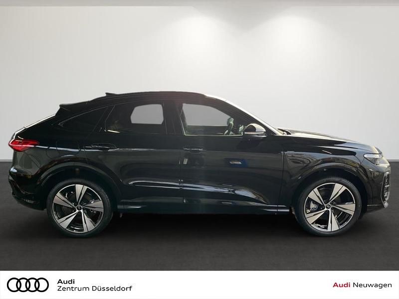 Gebraucht Audi Q5 Sportback Edition .1 299 PS (219 kW) 2025 Schwarz SUV