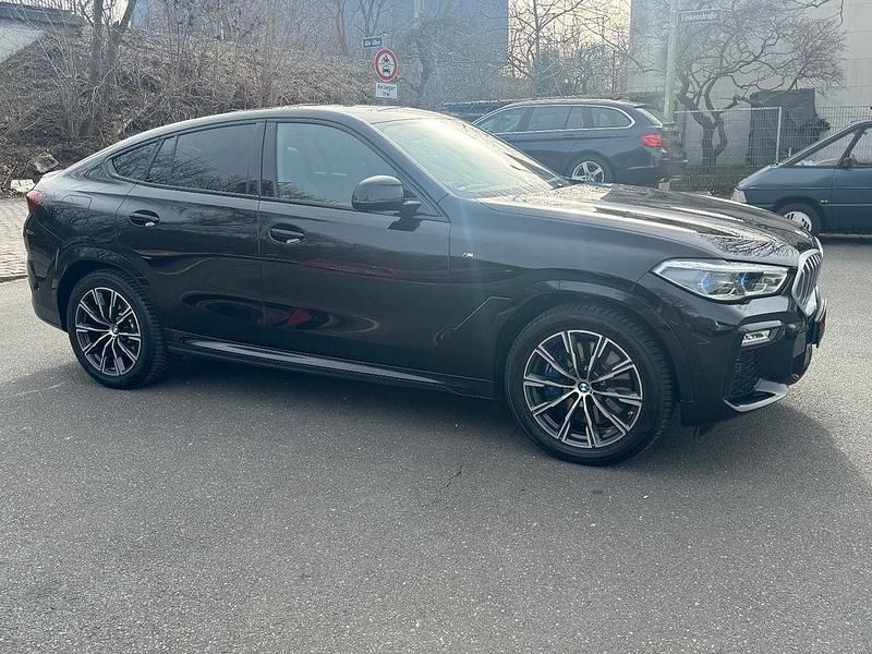 Gebraucht BMW X6 M Sport 340 PS (250 kW) 2021 Schwarz SUV