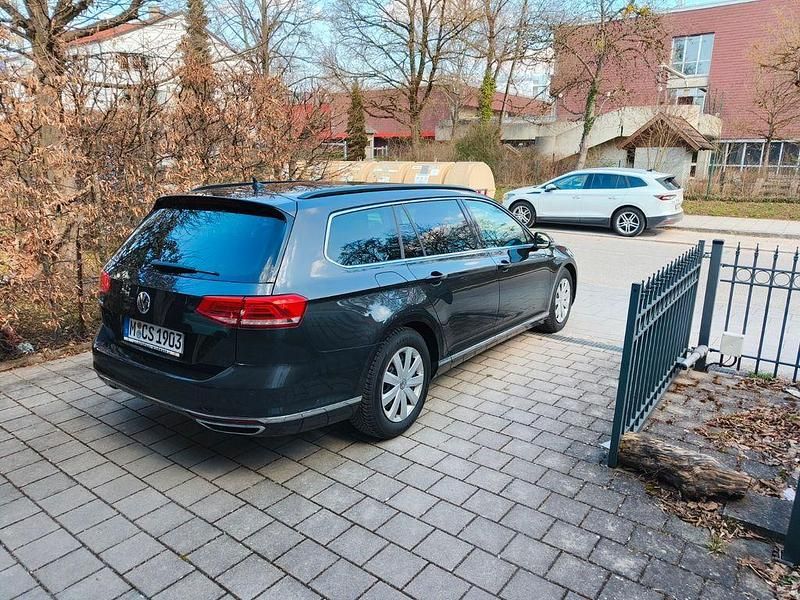 Gebraucht VW Passat Highline 190 PS (139 kW) 2019 Schwarz Limousine