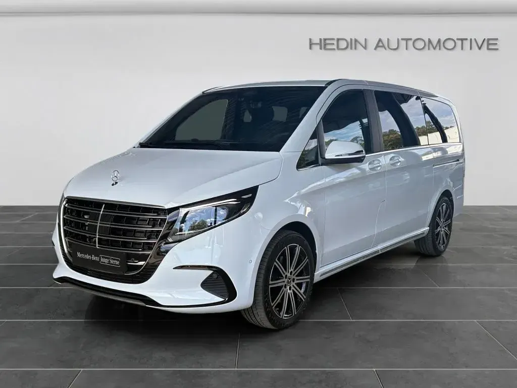 Gebraucht Mercedes V300 Exclusive 237 PS (174 kW) 2025 Weiß Van / Kleinbus