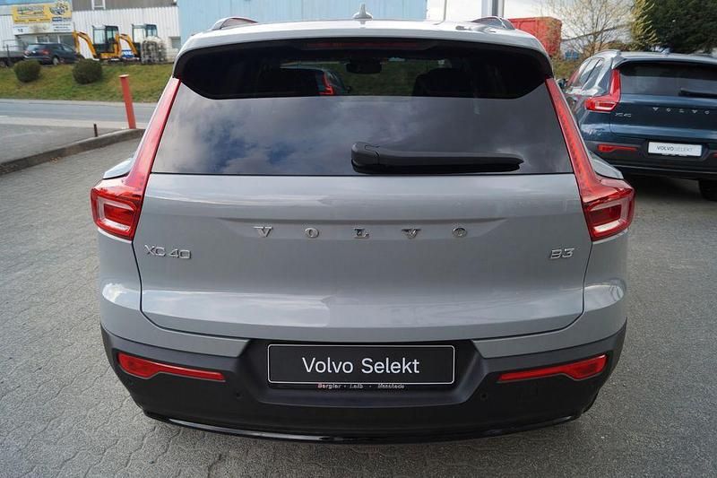 Gebraucht Volvo XC40 Plus 163 PS (119 kW) 2025 Grau SUV